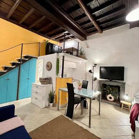 Charming Navona Duplex Apartment Rome Bagian luar foto